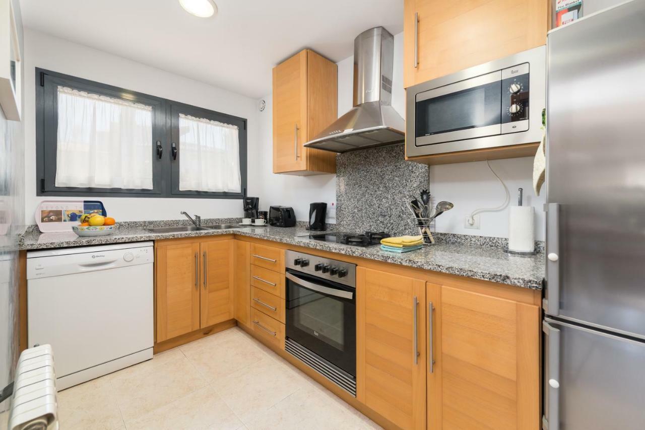 Residencial Llenaire Apartment Порт-де-Польєнса Екстер'єр фото